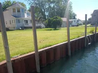 Pointe Haven,  Right Off the North Channelwith or Without Pontoon!480/290