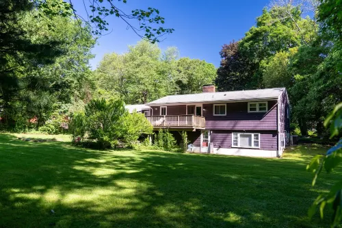 1 Acre, Central Air, Firepit, Fenced Yard, Patio, Dishwasher, Washer/Dryer