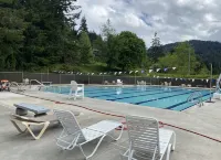 Panoramic Lake View Living with Hot Tub! Pet Friendly!