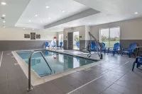 MainStay Suites Georgetown Lexington North - Pool