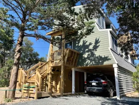 Stylish Oceanfront 70s A-Frame, Fully Renovated