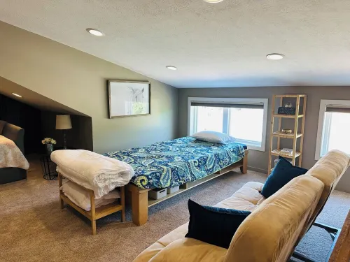 You'll love this Spacious 3 Bedroom plus a loft in the Heart of Amish Country