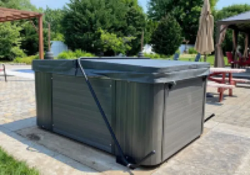 Charming Wine lovers Farm House with heated Pool & Hot tub!!