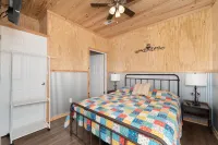 Comfort & Rest @Riley Farms, ❤ of the Bluegrass- 12 mins from Ark, w/Hot Tub