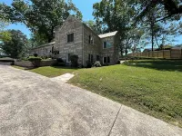 Southern Home -Tranquility and Seclusion        4 Bed 2 Baths Hotel a Jefferson County