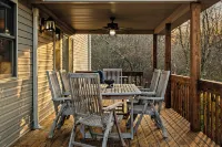 Spacious 5-bedroom country house in tranquil Blakeslee with WiFi, AC