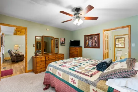 2 Master Suites - Clean - Cozy - WiFi - Elk - Covered Porch - ezAccess - 5 Stars