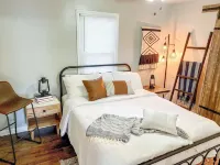 Cute Boho Country Bungalow in Central Franklin KY Hotels near Dueling Grounds Distillery