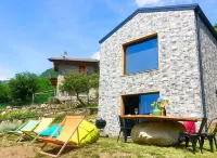 COTTAGE ORSOLA by KlabHouse-4pax w/AC and Lakeview