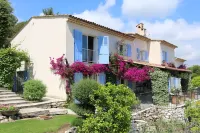 Stunning Holiday Villa With Pool and Garden in Tourrettes