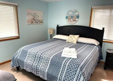 Corolla Light Resort- 3 minute walk to the beach