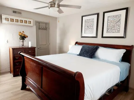 A peaceful Lake view by The Battery Отели в г. Смирна