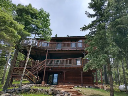 Mountain Cabin with Multi-level Decks, Views, Hot Tub, Family Memories Made Here