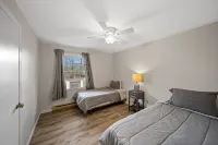 3B Beautiful Lake Norman Oasis