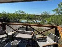 Cozy RV in Breckenridge nestled in the woods of a 50 acre farm