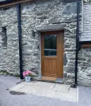 New luxury converted barn at the foot of Moel Hebog Hôtels à proximité de : Pen y Pass Warden Centre