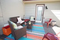 Luxurious Renovated Gem in Convenient Location!