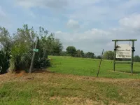 Near Fayetteville, Round Top, Columbus: Peaceful Country Setting