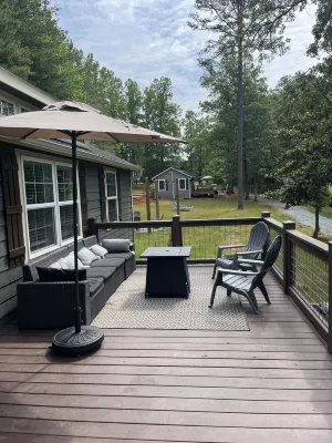 Cozy retreat located in the heart off the TIEC And the blue ridge mountains!