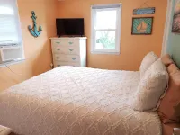NEW LISTING!!!  Villas Quaint Coastal Cottage short drive to Beaches