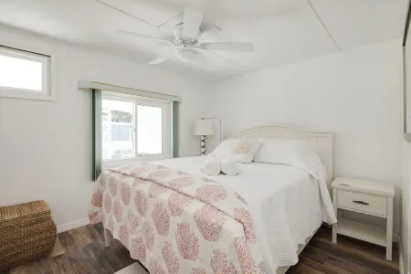 Chassahowitzka/Homossassa River Front With Two Kayaks Отели рядом с достопримечательностью «Get Up and Go Kayaking - The Chaz»