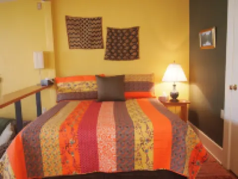 Unique room design near University, Downtown, 4th Avenue