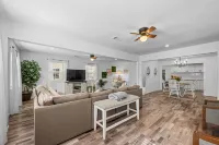 Luxurious Modern Farmhouse 3BR/2BA
