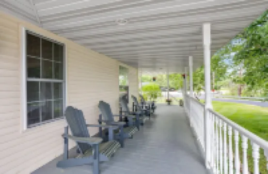 Big Blue on QQ - 5 Br House Near the Chain of Lakes