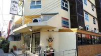 Au Bon Lamoon Các khách sạn gần Chùa Phật Ngọc