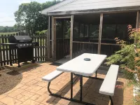 Rural Home, Hot Tub, Campfire, Hardwood Floors