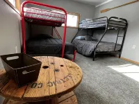 Sportsman's Country Lodge: The Duck House Hotels in Webster