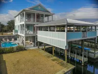 Pet Friendly, Boaters Paradise, 2 Boat Slips, Covered Outdoor Kitchen & Pool - Private Pools
