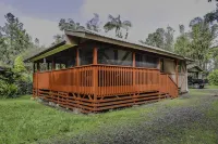 COZY HIDEAWAY IN THE OHIA RAINFOREST LOCATED BELOW VOLCANO NATIONAL PARK