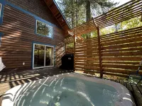 Mt Baker Retreat - Hot Tub, BBQ, Fireplace