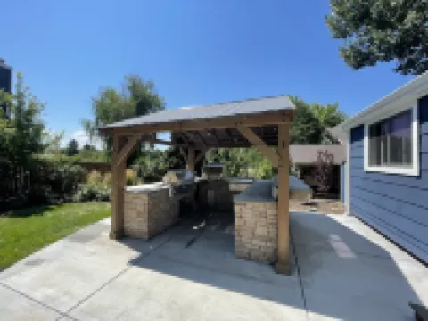 Willow Creek Oasis with Amazing Outdoor Kitchen
