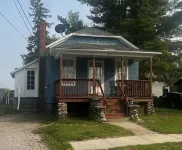 Cheboygan’s Bellant Street Bungalow - Northern Michigan Destination Hotspot! Hotels near Walgreens