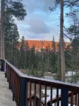 Sunrise Kirkwood Chalet with Red Cliffs View
