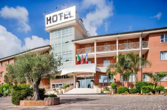 Ostia Antica Park Hotel & Spa Hotels near Commercity