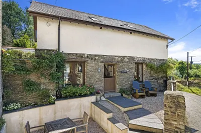 The Stable at Easton located in quiet hamlet between Salcombe - Kingsbridge Hotels near Peacocks
