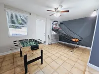 Cozy Sarasota Home: 3BR/2BA Close to Siesta Key & I-75