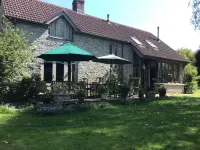 Cosy Somerset cottage, open fire, country walks, pet friendly. Hotel a Somerton