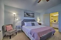 Family-Friendly Branson Condo w/ Outdoor Pool!