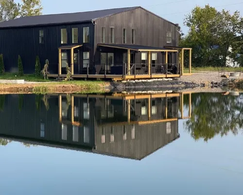 The Barn Loft at Catawba Farm - 30 min from the Ark Encounter Hotels in Pendleton County
