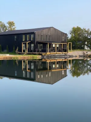 The Barn Loft at Catawba Farm - 30 min from the Ark Encounter