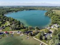 Live & Love Life on the Lake at Sunset Peak!