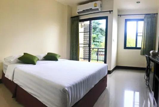 โรงแรม ที.พี.เพลส โรงแรมในอำเภอ ทับปุด