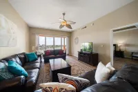 Luxury at it's finest in this Harborview Grande Beach Get-Away!