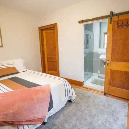 Entire House with a hot tub within a block to Frankenmuth's Main street.