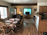 Ketchikan Northern Retreat - 3 Bedroom Apartment on Large Private Lot