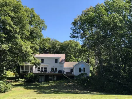 Spectacular Oceanfront Estate with Beautiful Sunsets on 8 acres